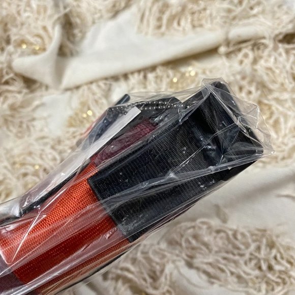 HARVEYS Seatbelt Vamp Mini Messenger Crossbody Bag - Picture 10 of 11